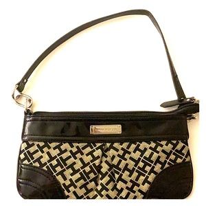 Tommy Hilfiger small shoulder purse